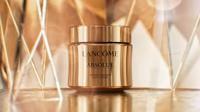 Projet Lanc&ocirc;me, Campagne No&euml;l 2023, motion design cosm&eacute;tique 3D