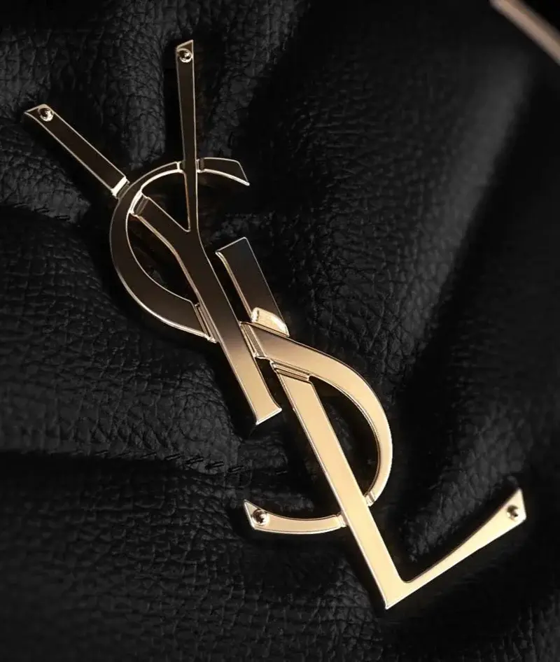 Projet YSL Le Cushion Encre de peau, motion design cosm&eacute;tique 3D